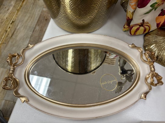 2025_home_goods_bow_mirrored_tray