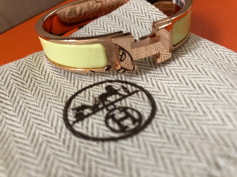 Hermes_Clic_H_bracelet_PM_poussin1