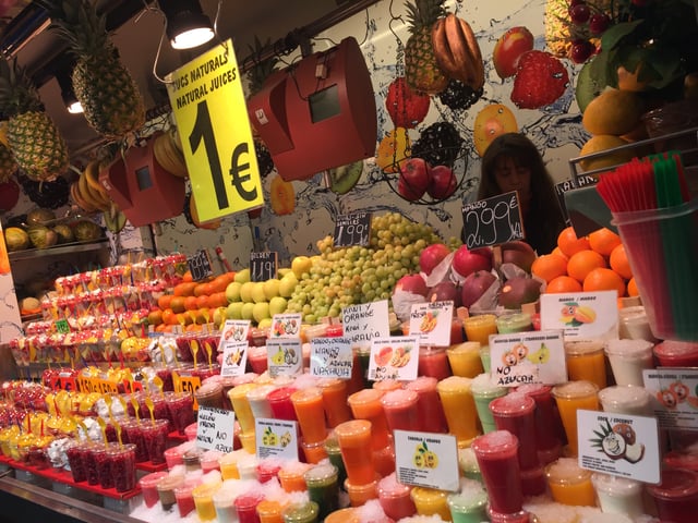 Mercado_de_la Boqueria_smoothies.jpg